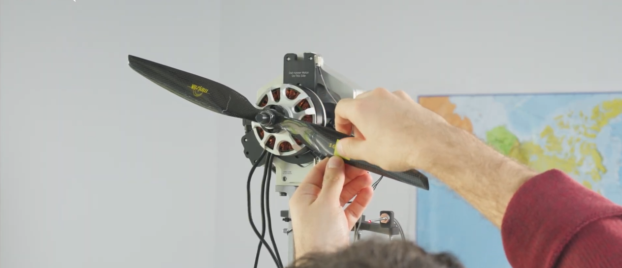 dynamic propeller balancer for uavs